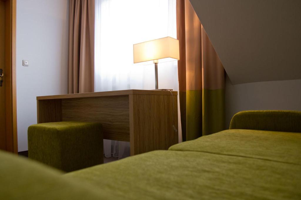 Altes Kurhaus Landhotel Trabelsdorf Bilik gambar