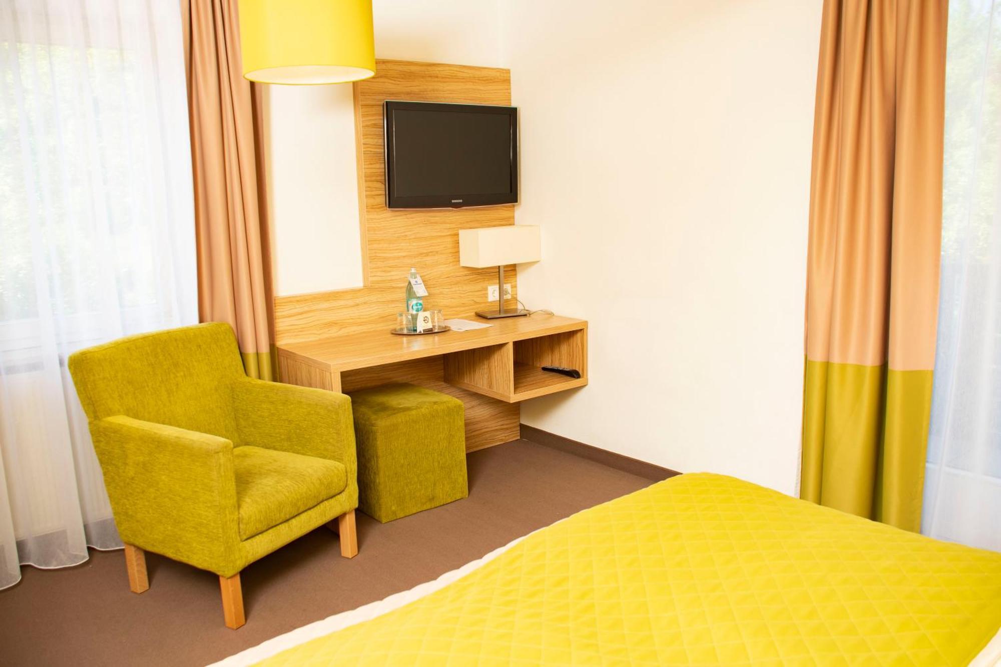 Altes Kurhaus Landhotel Trabelsdorf Luaran gambar
