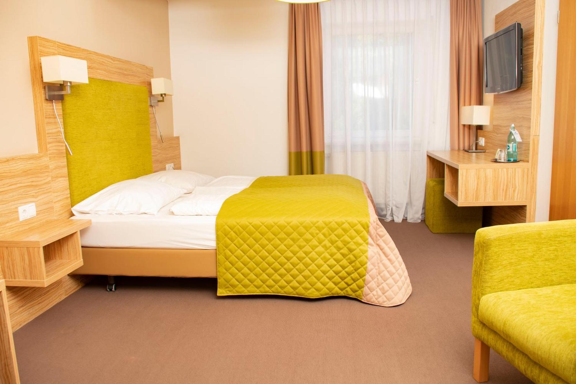 Altes Kurhaus Landhotel Trabelsdorf Luaran gambar